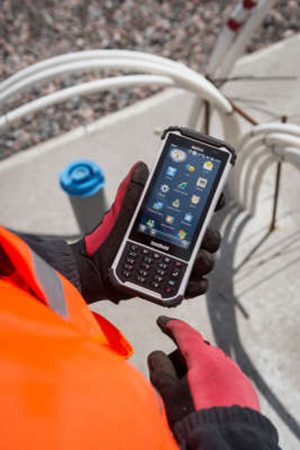 Полевой контроллер GeoMax Zenius 8